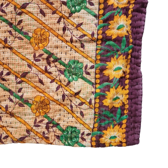 VINTAGE quilted textured ultra soft fabric Saree 36 x 78 - Picture 6 of 9